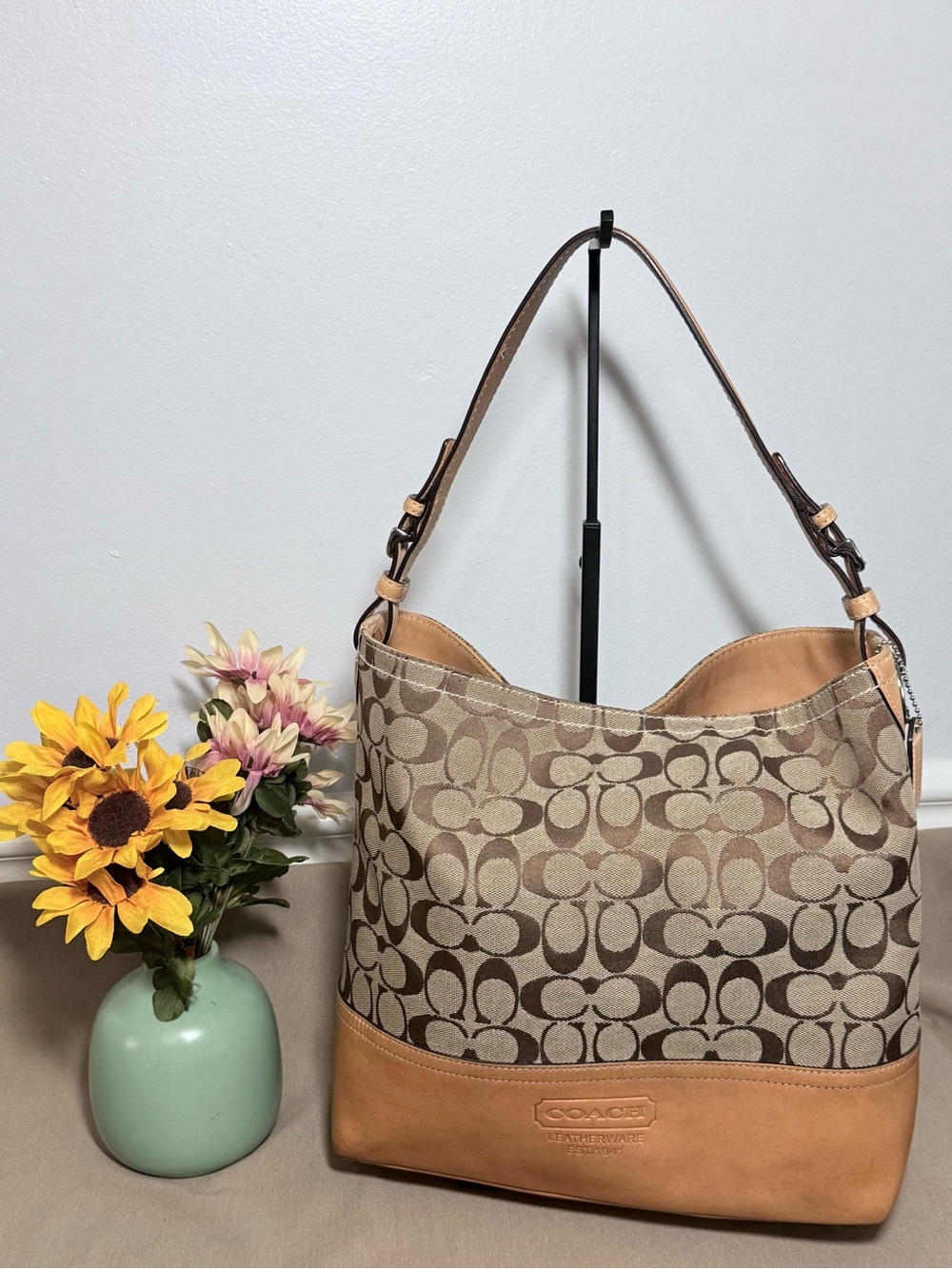 Coach Tan Signature Canvas Shoulder Hobo |Vintage 2005 | EUC